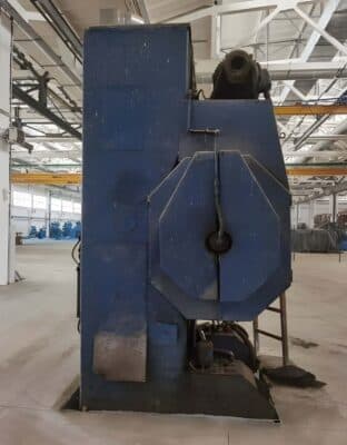 Prensa de rodilla Barnaul K8340 - 1000 ton (Foto 4)