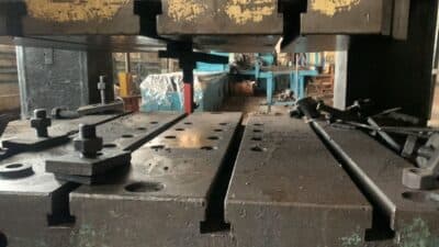 Prensa de desbarbado TMP Voronezh K2538 - 630 ton (Foto 5)
