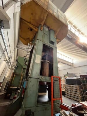 Prensa de desbarbado TMP Voronezh KB2536 - 400 ton (Foto 1)