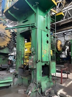 Prensa de desbarbado Kuzlitmash KD9536 - 400 ton (Foto 3)