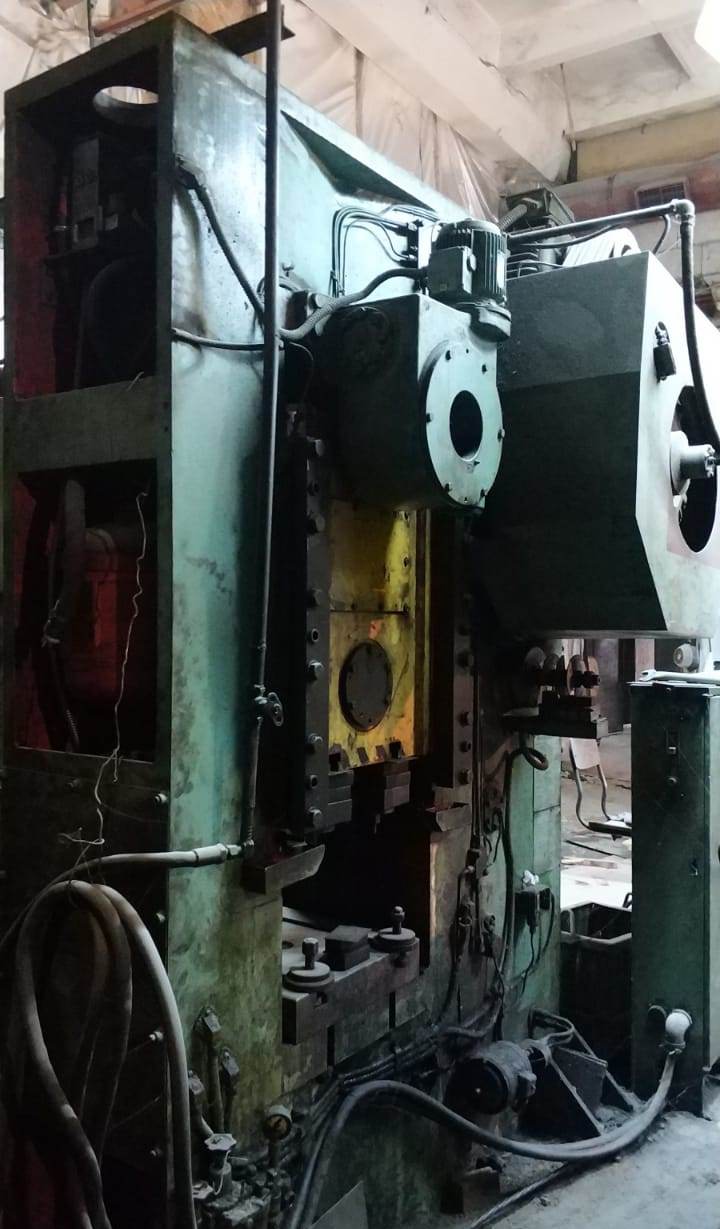 Prensa de rodillera Barnaul KB8336 - 400 ton (ID:75692) - Dabrox.com