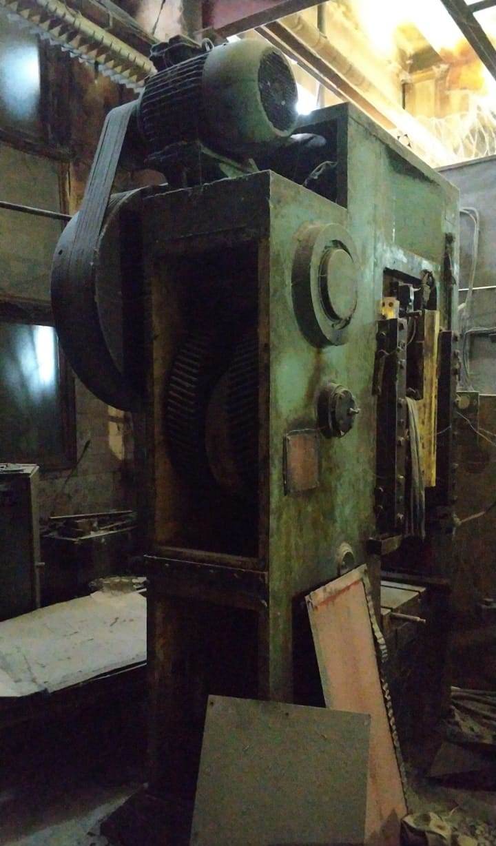 Prensa de rodillera Barnaul KB8336 - 400 ton (ID:75690) - Dabrox.com