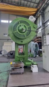Prensa de forja Eumuco SP 100 C - 1000 ton (ID:76318) - Dabrox.com
