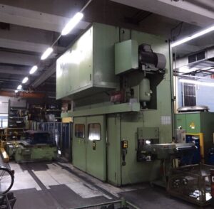 Prensa de estampación Muller Weingarten HUQ 400 22 F - 400 ton (ID:76315) - Dabrox.com