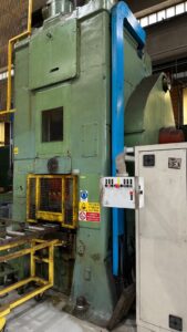 Prensa de rodillera Kieserling KKPR 1600 - 1600 ton (ID:76312) - Dabrox.com