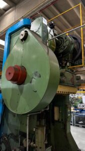 Prensa de rodillera Kieserling KKPR 1600 - 1600 ton (ID:76312) - Dabrox.com