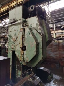 Prensa de rodillera Barnaul K8340 - 1000 ton (ID:76325) - Dabrox.com