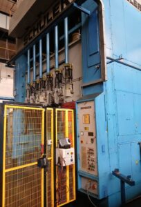 Línea de estampación Schuler G2 - 3800 ton (ID:76324) - Dabrox.com