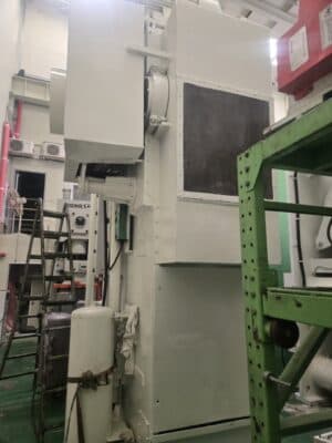 Prensa de articulación de rodilla Barnaul KB8342 - 1600 ton (Foto 3)