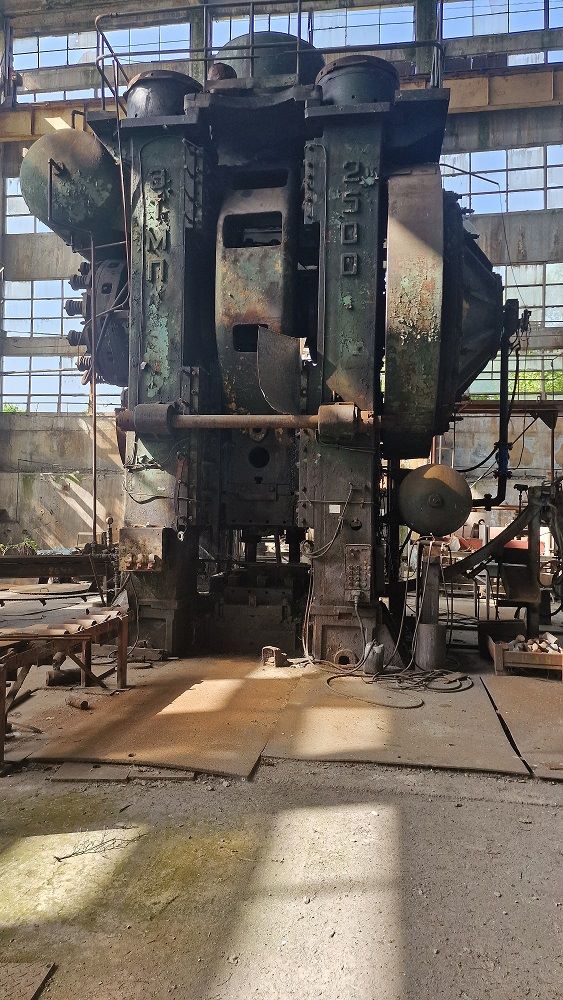 Prensa de forja TMP Voronezh K8544 - 2500 ton (ID:S90045) - Dabrox.com