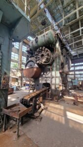 Prensa de forja TMP Voronezh K8544 - 2500 ton (ID:S90045) - Dabrox.com
