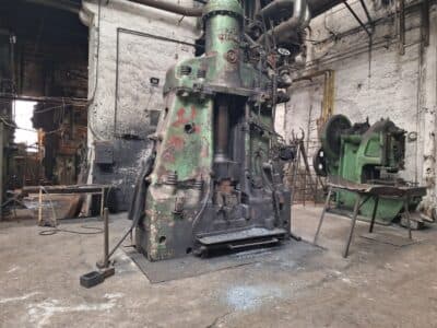 Martillo de forja Huta Zygmunt MPM 1000 - 3600 kg·m (Foto 2)