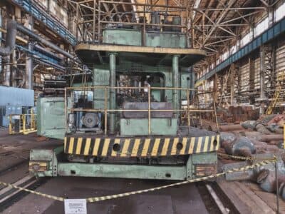 Manipulador de forja Ryazan MK10 - 10 ton (Foto 5)