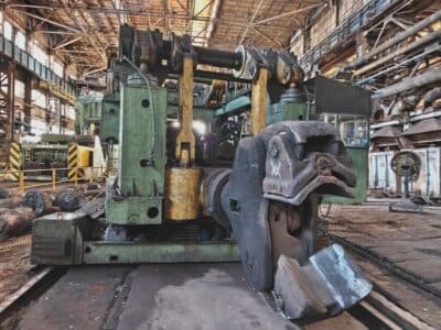 Manipulador de forja Ryazan MK10 - 10 ton (Foto 1)
