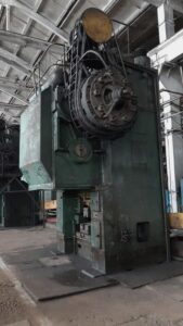 Prensa de rodillera TMP Voronezh KB8044 - 2500 ton (ID:75919) - Dabrox.com