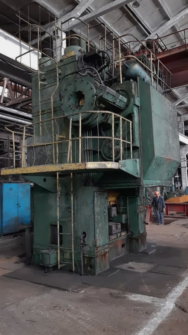 Prensa de rodillera TMP Voronezh KB8044 - 2500 ton (ID:75919) - Dabrox.com